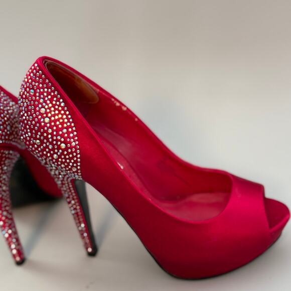 Steve Madden Playy-r Raspberry Satin Rhinestone Open-toe Platform Heels - Picture 3 of 7